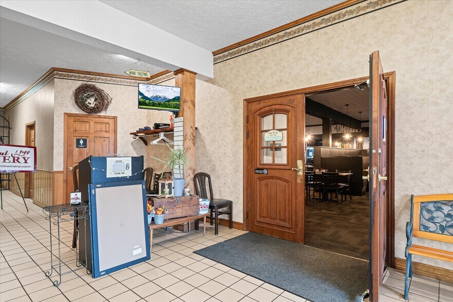 More Photos Of 78 Chestnut Hill Rd, Crossville Freestanding For Sale