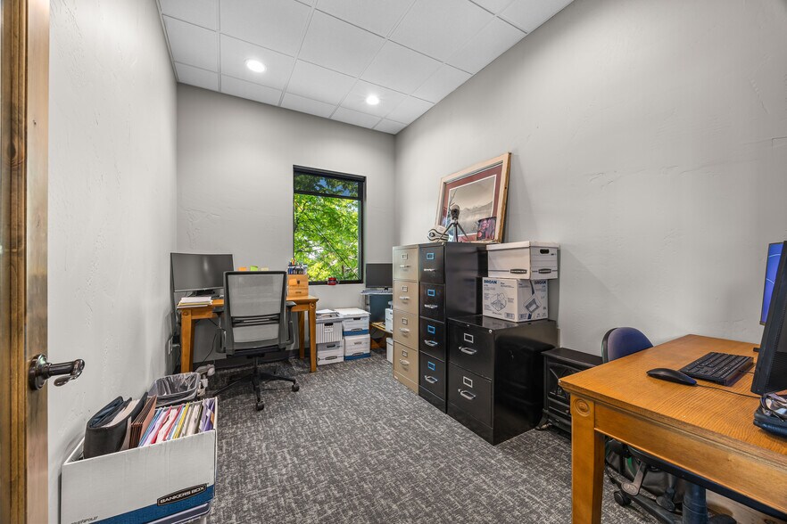 More Photos Of 425 N 5th W, Missoula Freestanding For Lease