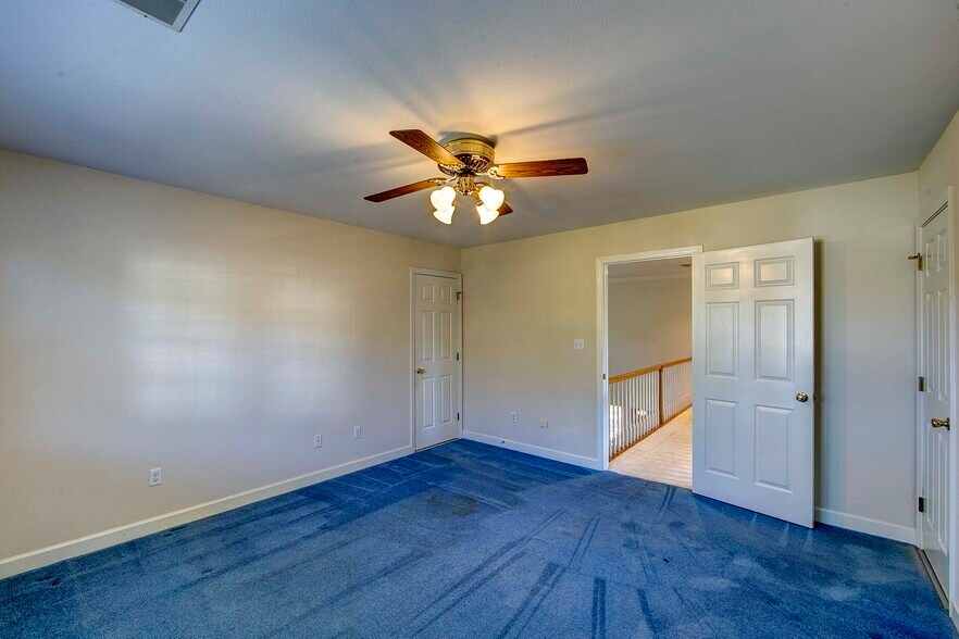 More Photos Of 113 Robert Bruce dr, Manteo Flex For Sale