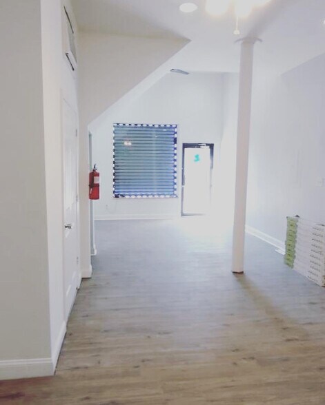 More Photos Of 4359-4363 N 9th St, Philadelphia Storefront Retail Office For Lease