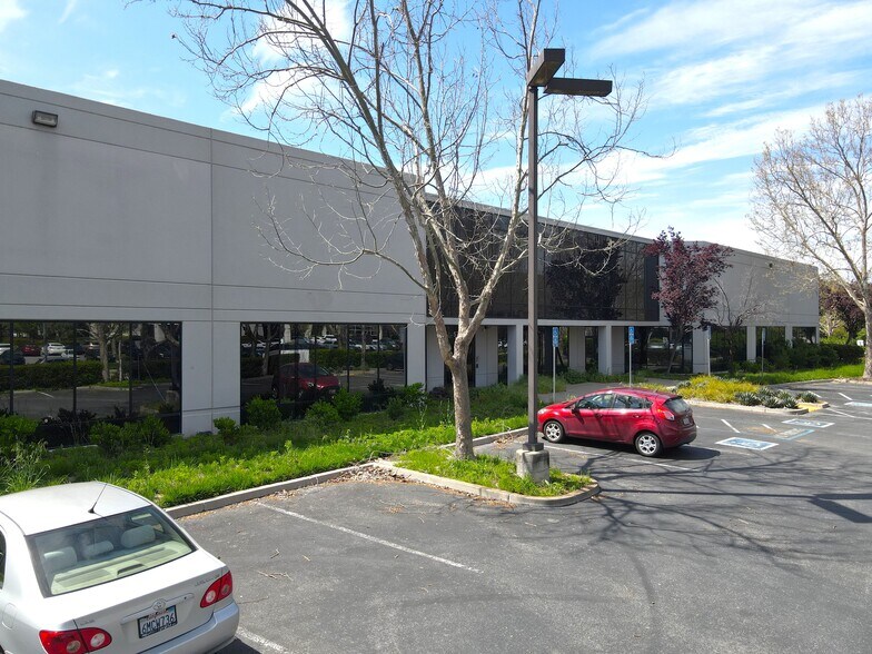 More Photos Of 5729 Fontanoso Way, San Jose Research And Development For Sale