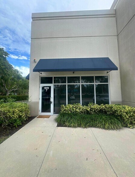 More Photos Of 2400 W Sample Rd, Pompano Beach Storefront Retail Office For Sale