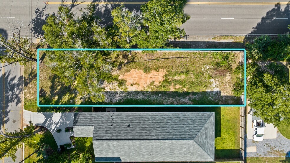 Primary Photo Of 900 Yonge St, Pensacola Land For Sale