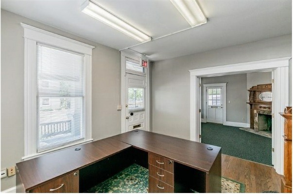 More Photos Of 2304 W Cleveland St, Tampa Office For Lease