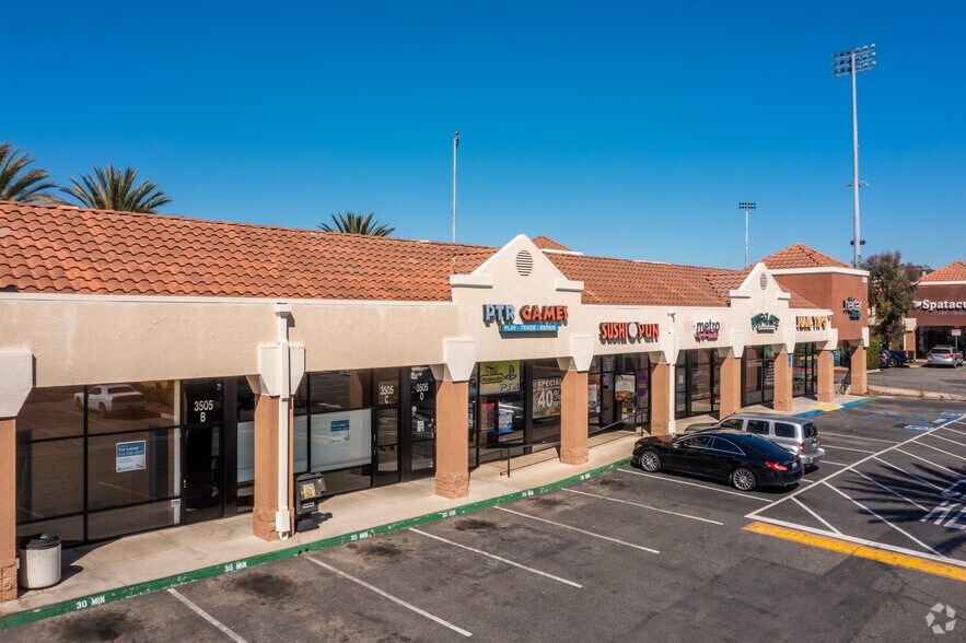 More Photos Of 3501-3425 E Chapman Ave, Orange Unknown For Lease