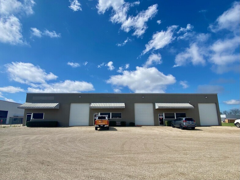 Primary Photo Of 5809 N State Highway 6, Waco Warehouse For Lease