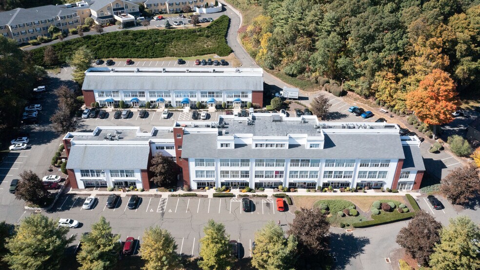 More Photos Of 246 Federal Rd, Brookfield Office For Sale