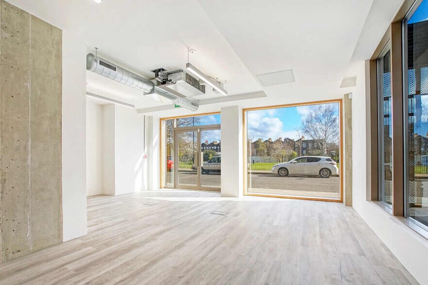 More Photos Of 17-21 Wenlock Rd, London Office Residential For Sale