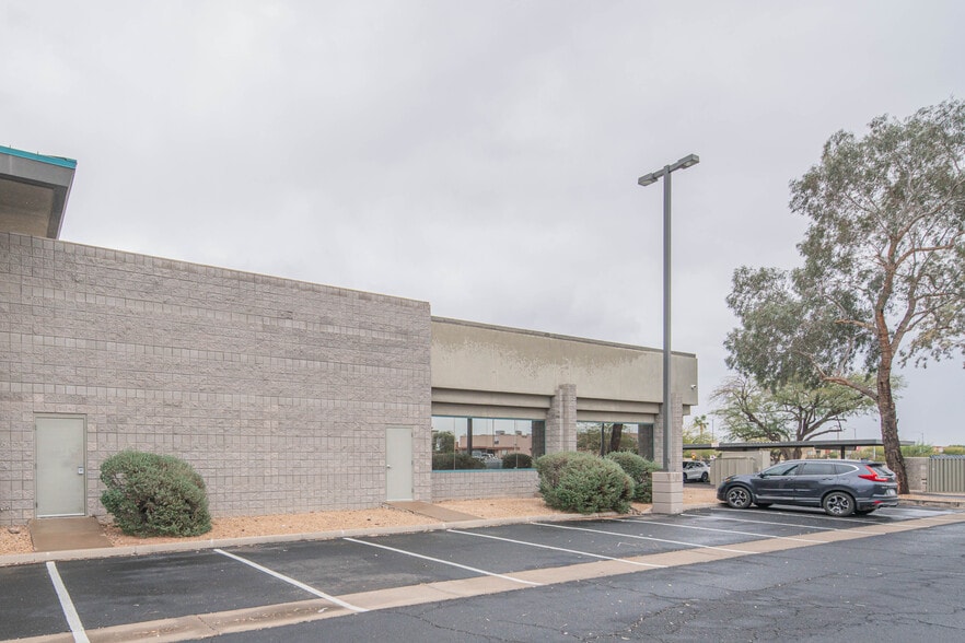 More Photos Of 12515 W Bell Rd, Surprise Office For Lease