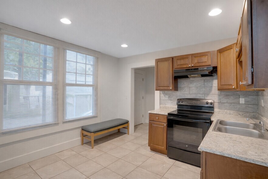 More Photos Of 316 W Columbus Dr, Tampa Apartments For Sale