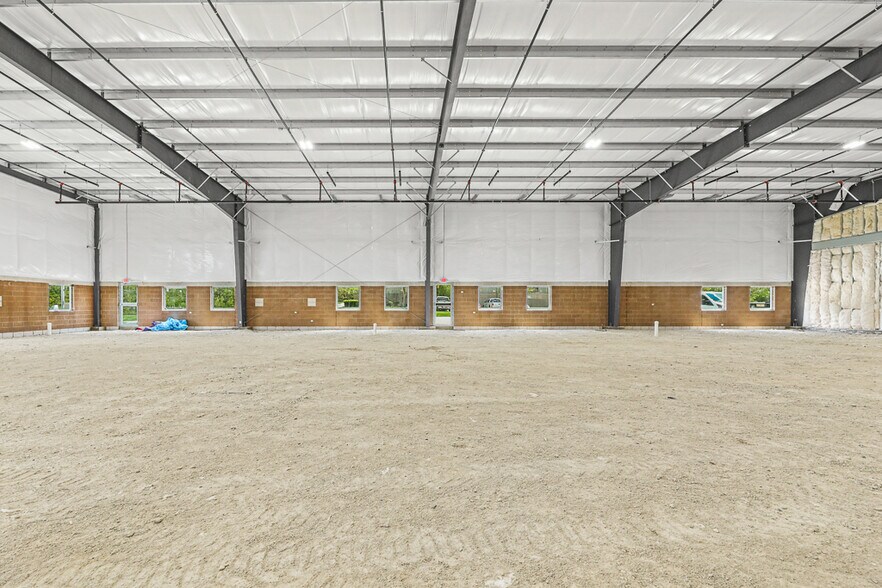 More Photos Of 2844 Westway Drive, Brunswick Warehouse For Lease