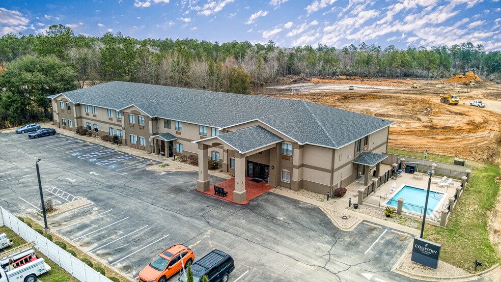 More Photos Of 85 River Park Dr, Midway Hotel For Sale