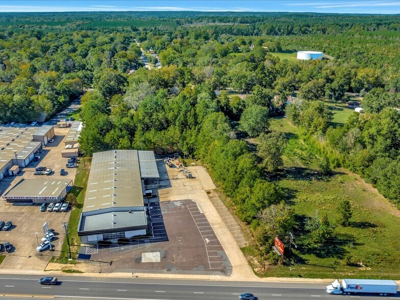 More Photos Of 3804 South St, Nacogdoches Warehouse For Sale