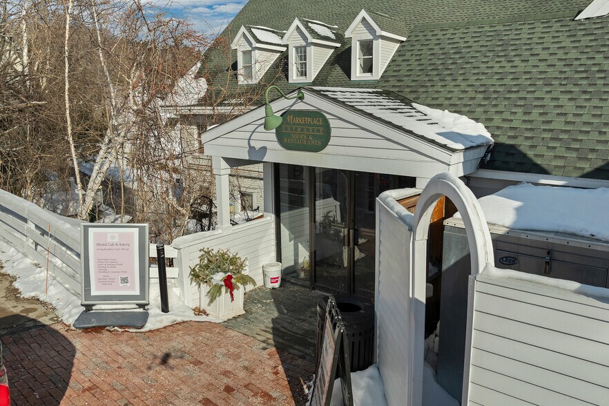 More Photos Of 312 Daniel Webster Hwy, Meredith Hotel For Lease