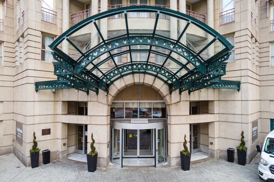 More Photos Of 2350 M St NW, Washington Hotel For Lease