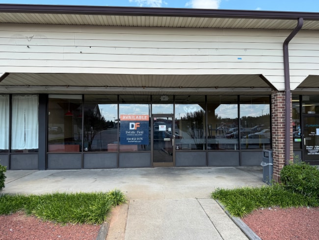 More Photos Of 1128-1132 Freeway Dr, Reidsville Unknown For Lease
