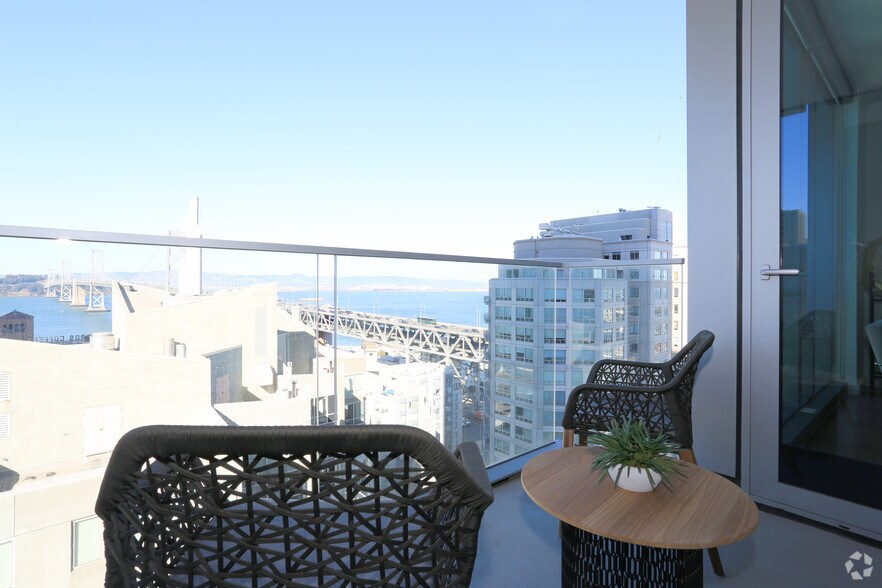 More Photos Of 399 Fremont St, San Francisco Apartments For Lease