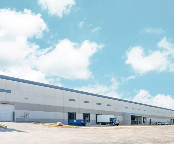 More Photos Of 5150 International Dr, Cudahy Unknown For Lease