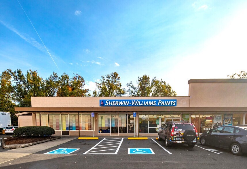 More Photos Of 5512-5542 E Burnside St, Portland Storefront Retail Office For Lease