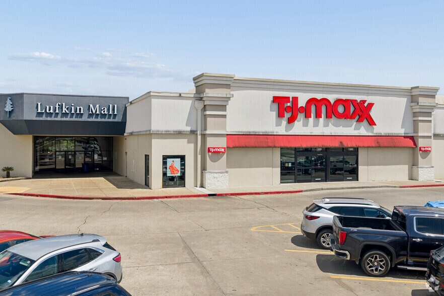 More Photos Of 4600 S Medford Dr, Lufkin General Retail For Sale