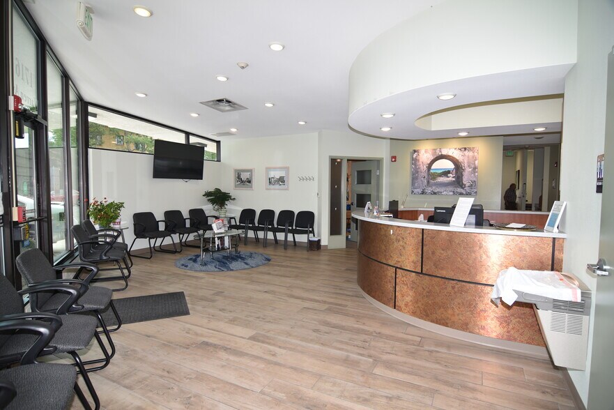 More Photos Of 1716 Warren Ave, Cheyenne Medical For Lease