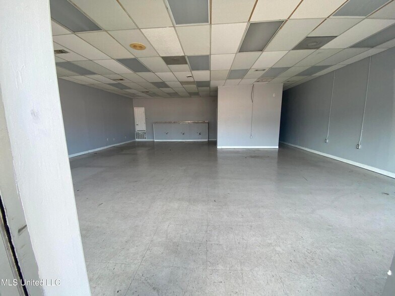 More Photos Of 12100 Highway 49, Gulfport Storefront For Lease