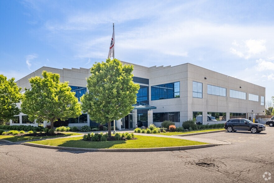 Primary Photo Of 3000 Solandt Rd, Ottawa Office For Lease