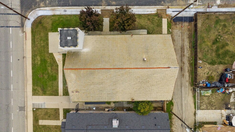 More Photos Of 401 W Lerdo Hwy, Shafter Religious Facility For Sale