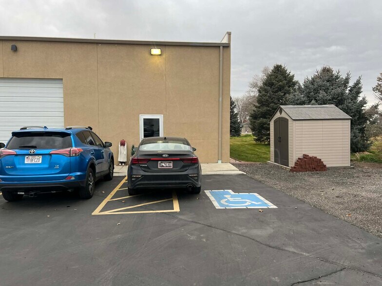 More Photos Of 1990 N 2000 W, Farr West Light Distribution For Lease