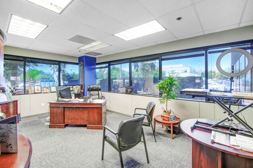 More Photos Of 9301 Corbin Ave, Northridge Office For Lease