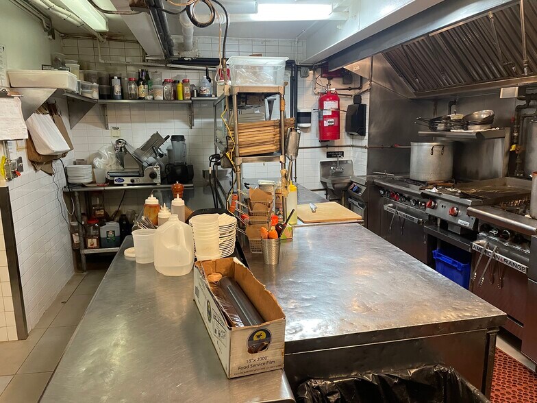 More Photos Of 259-263 Bleecker St, New York Apartments For Lease