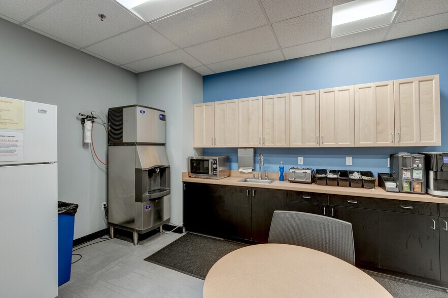 More Photos Of 10750 W Charleston Blvd, Las Vegas Office For Lease