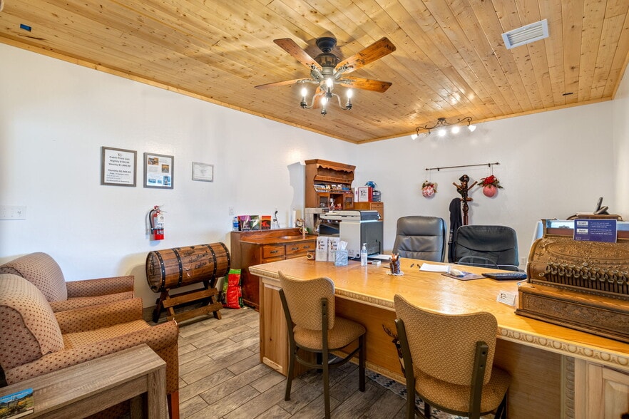 More Photos Of 2 County Road 2141 rd, Alpine Hotel For Sale