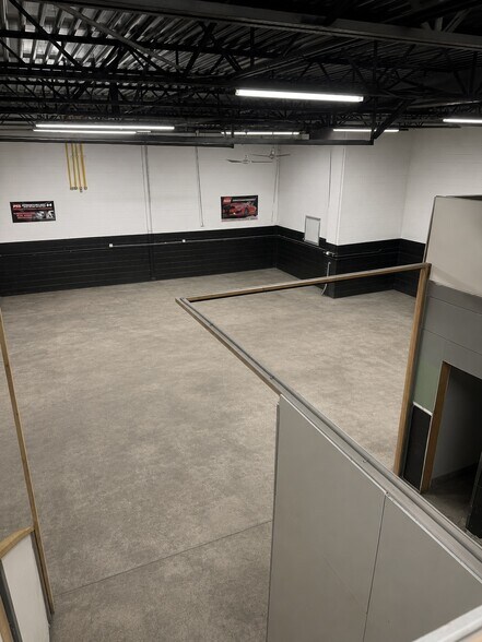 More Photos Of 91 Moffitt Blvd, Bay Shore Industrial For Lease