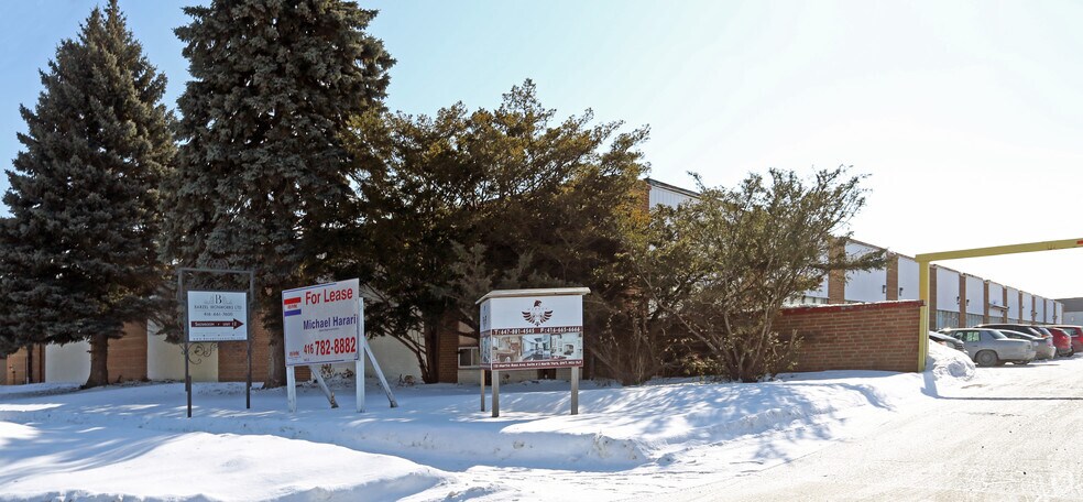 More Photos Of 125 Martin Ross Ave, Toronto Manufacturing For Lease