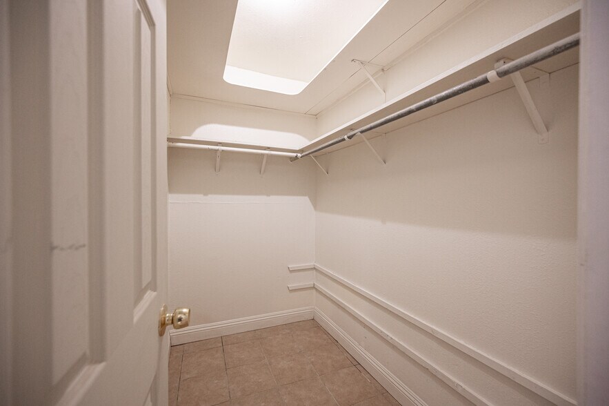 More Photos Of 5900 Cassedy Ln, Las Vegas Apartments For Sale