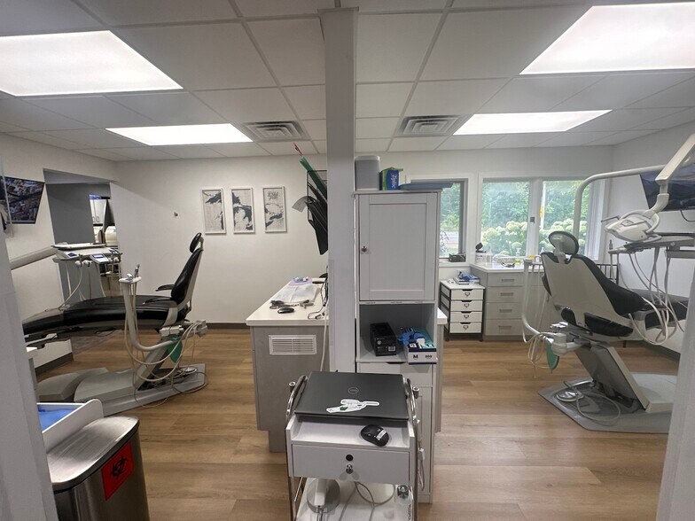 More Photos Of 1621 44th St SW, Grand Rapids Medical For Sale