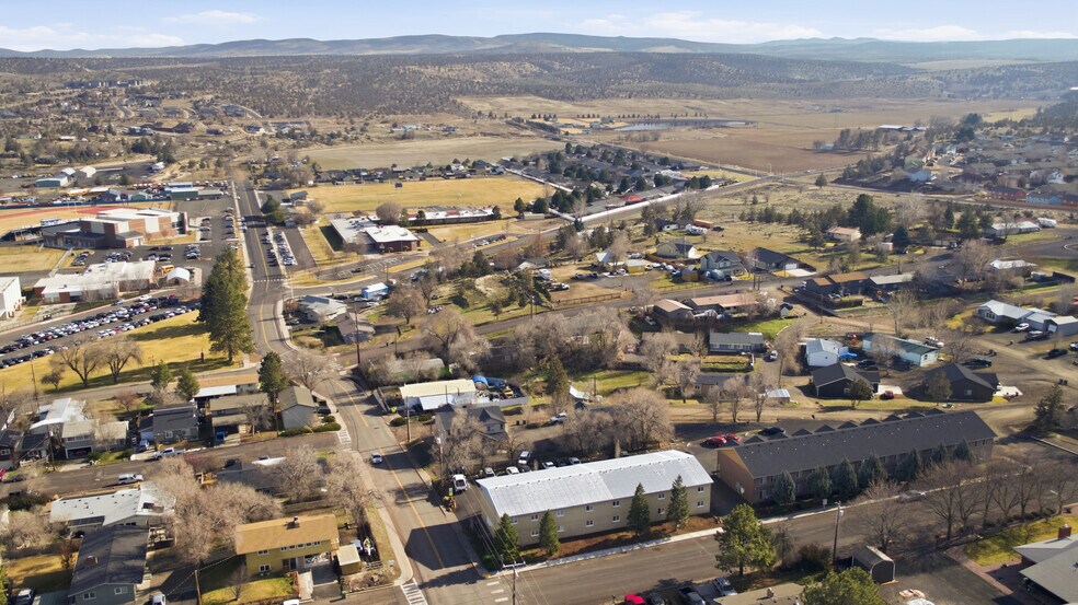 More Photos Of 165 SE Buff St, Madras Apartments For Sale