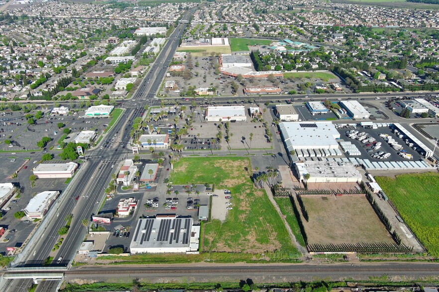 More Photos Of 1050 E March Ln, Stockton Land For Sale