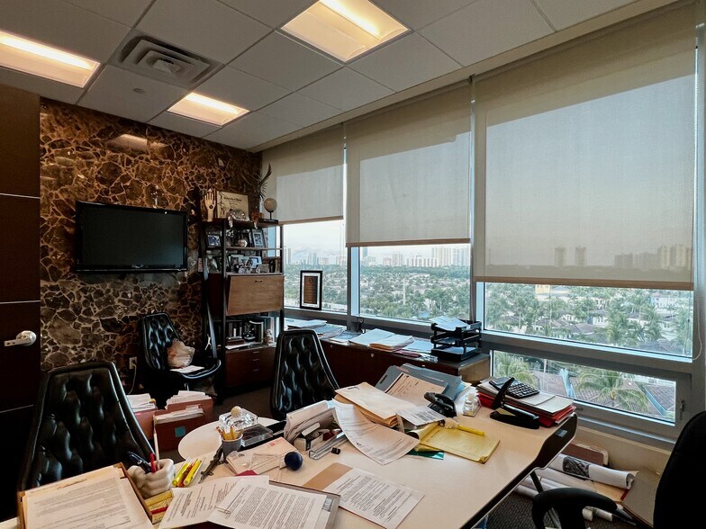 More Photos Of 20900 NE 30th Ave, Aventura Office Residential For Sale