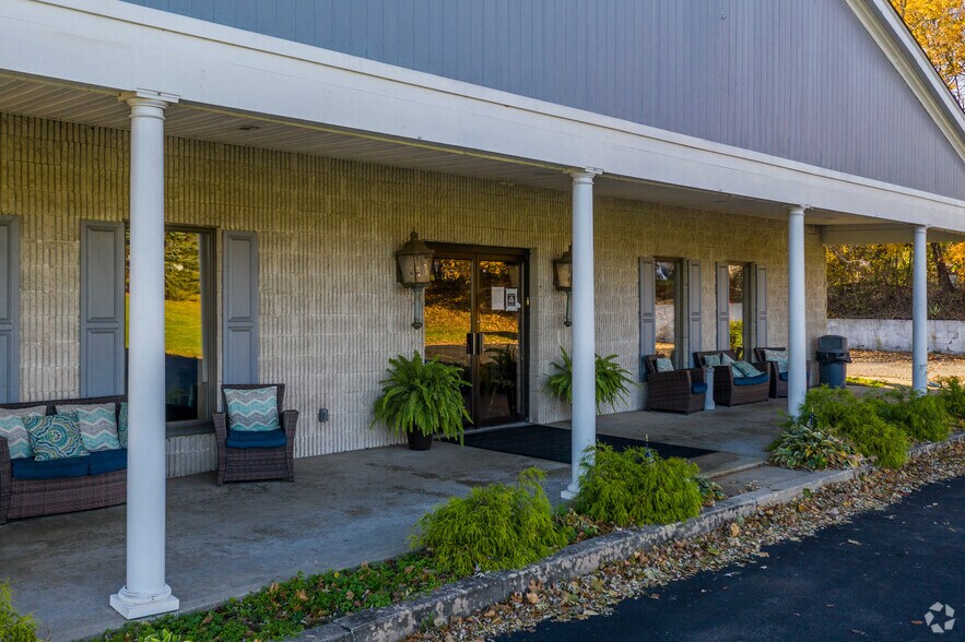 More Photos Of 2 Ridge Rd, Phoenixville Hotel For Sale