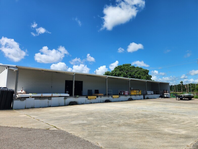 More Photos Of 5365 Willis Rd, Theodore Service For Sale