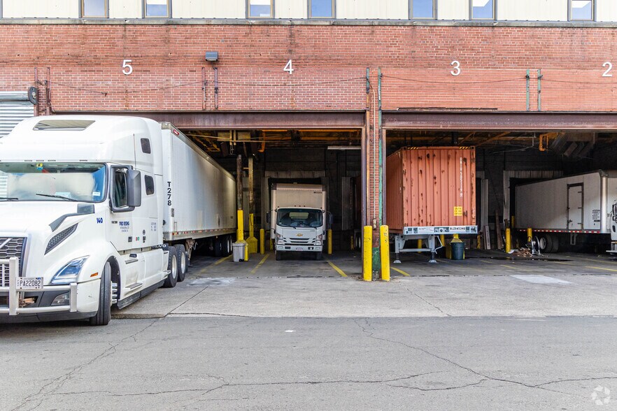 More Photos Of 297 Getty Ave, Paterson Warehouse For Lease