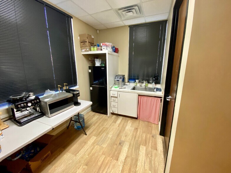 More Photos Of 3133 W March Ln, Stockton Medical For Sale