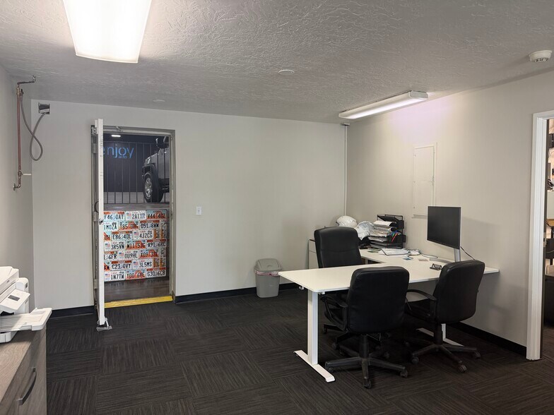 More Photos Of 621 9th Ave, Midvale Warehouse For Lease
