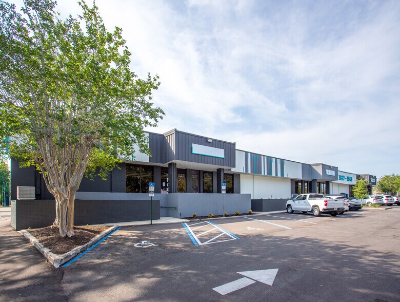 More Photos Of 3827-3843 St Valentines Way, Orlando Unknown For Lease