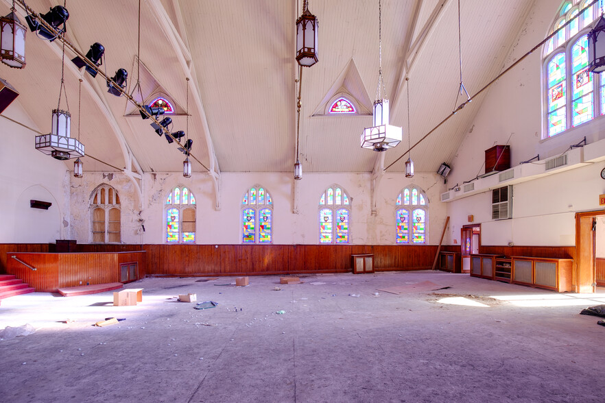 More Photos Of 2600 E Marshall St, Richmond Religious Facility For Sale