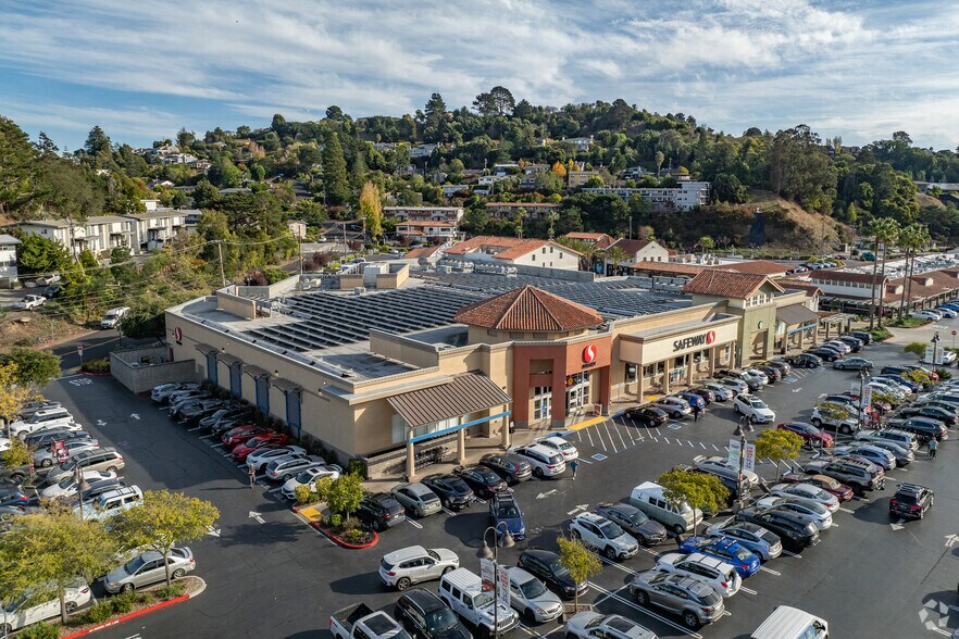Primary Photo Of 800 Redwood Hwy Frontage Rd, Mill Valley General Retail For Lease