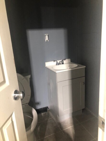 More Photos Of 6104 Strickland Ave, Brooklyn Warehouse For Lease