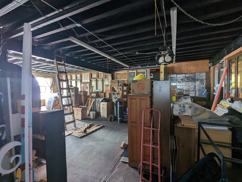 More Photos Of 603 Detroit St, La Porte Loft Creative Space For Sale